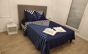 Tres Bel Appartement Avec Grand Jardin, Proche De Paris