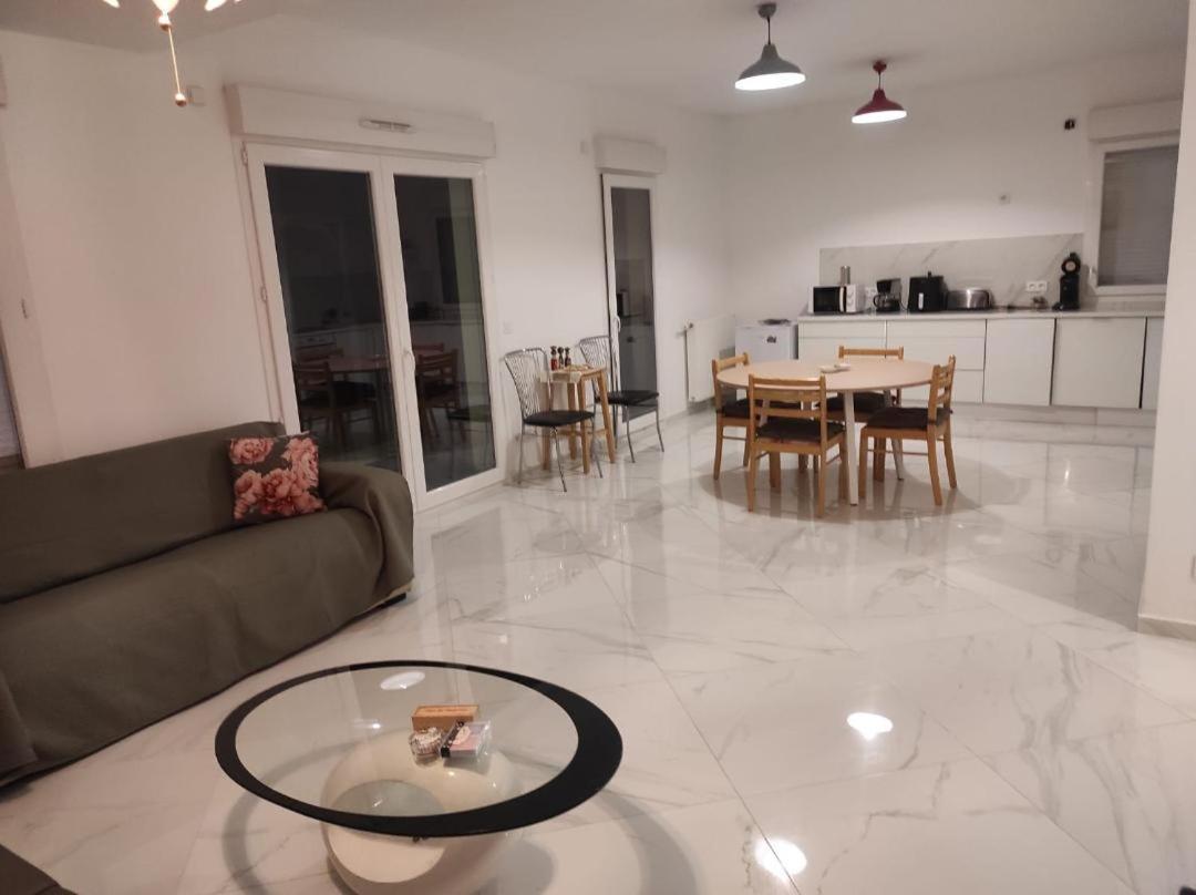 Tres Bel Appartement Avec Grand Jardin, Proche De Paris Vitry-sur-Seine Exterior foto